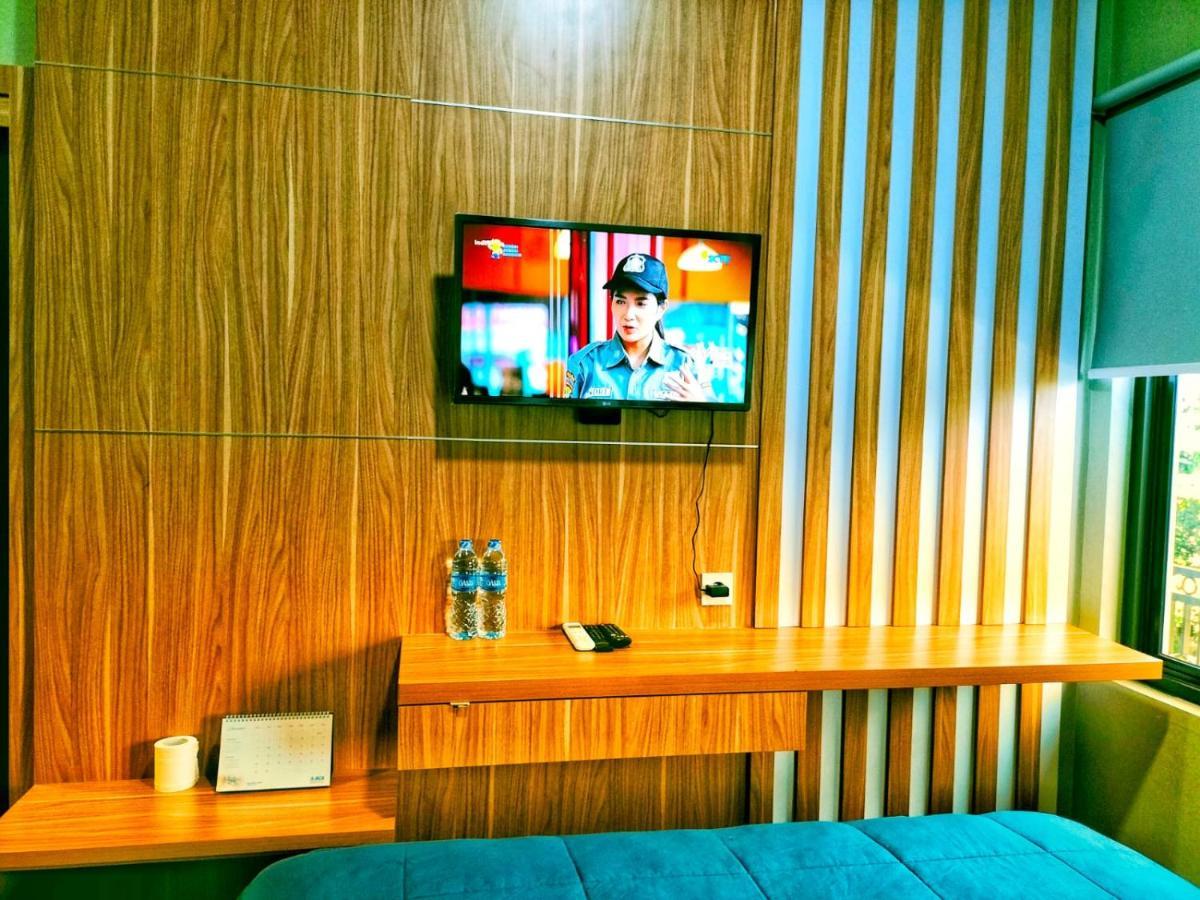 Cozy Residence Tomang Jakarta Luaran gambar